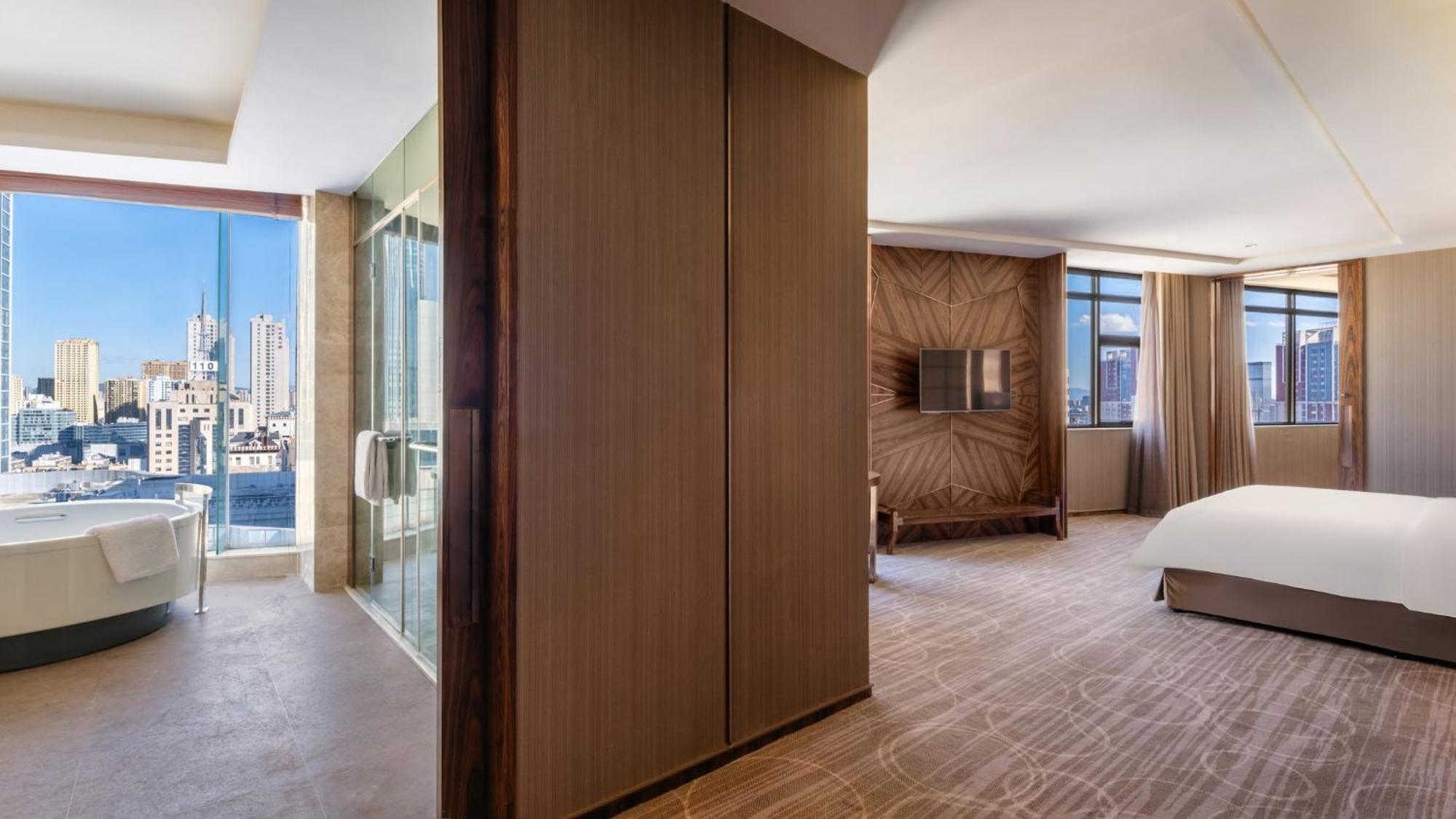 Crowne Plaza Kunming City Centre By Ihg Exterior photo